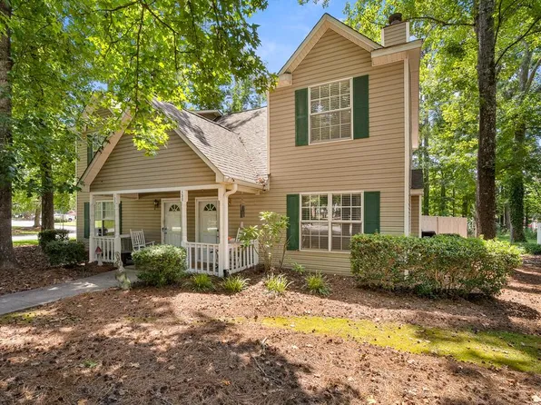 130 Abbey Ct, Greenwood, SC 29649