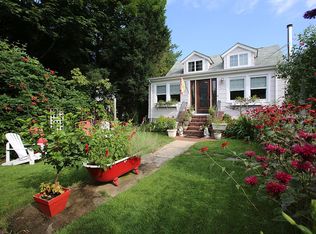 51 Boulevard Ave, Greenlawn, NY 11740