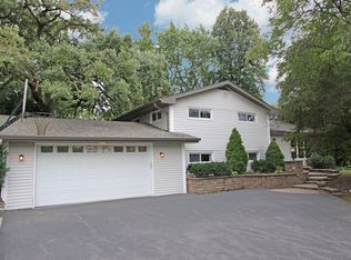 65 Miller Rd, Lake Zurich, IL 60047