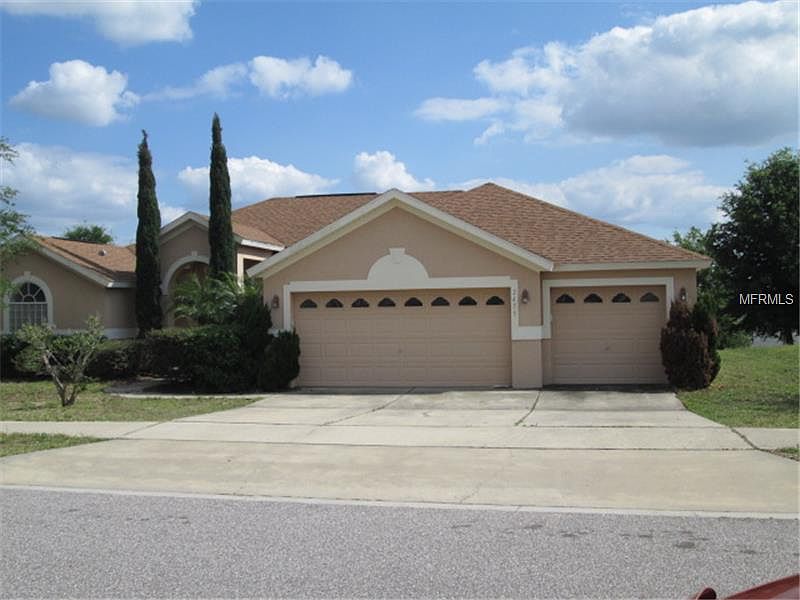 1st image of 2475 Holly Berry Cir