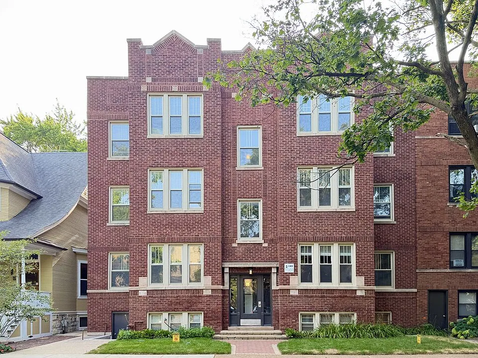 5454 N Paulina St #1