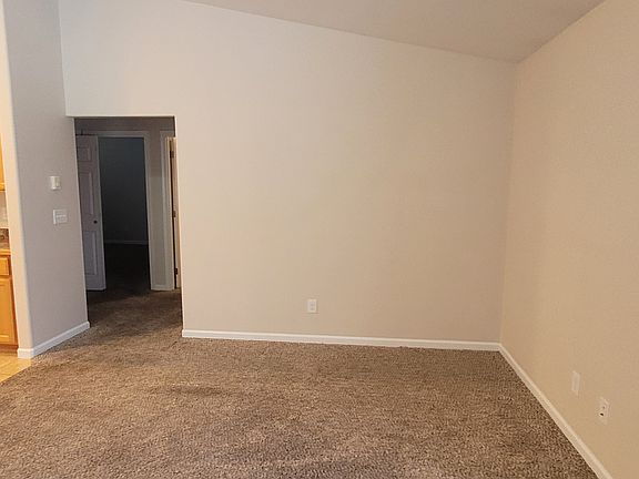3rd image of 504 Harbor View Dr Unit A