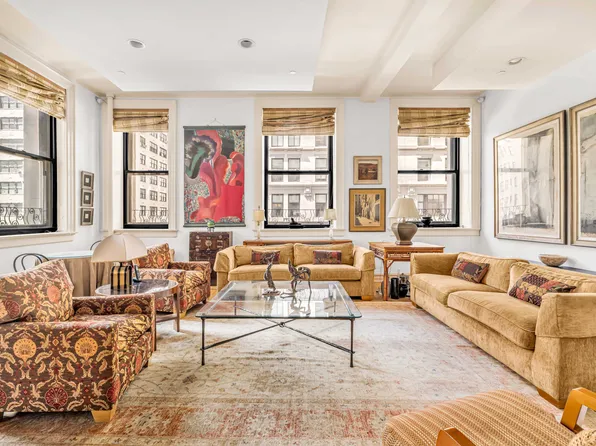 73 Fifth Avenue image 1 of 10