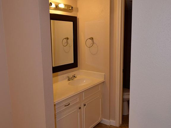 5th image of 10302 Sageberry Dr