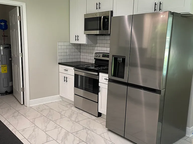 5102 Whites Mill Rd #B — Photo 4