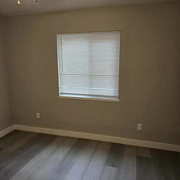 1036 N Sutter St — Photo 10