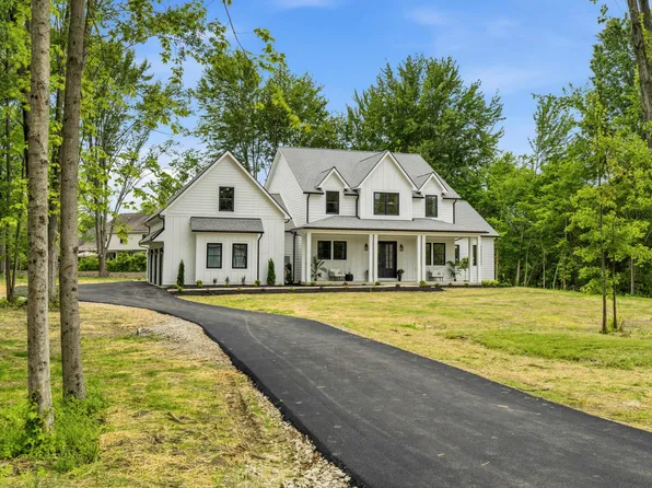 8002 Maxtown Rd, Westerville, OH 43082
