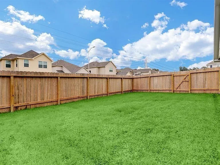 22219 Sovereign Heights Ln — Photo 9