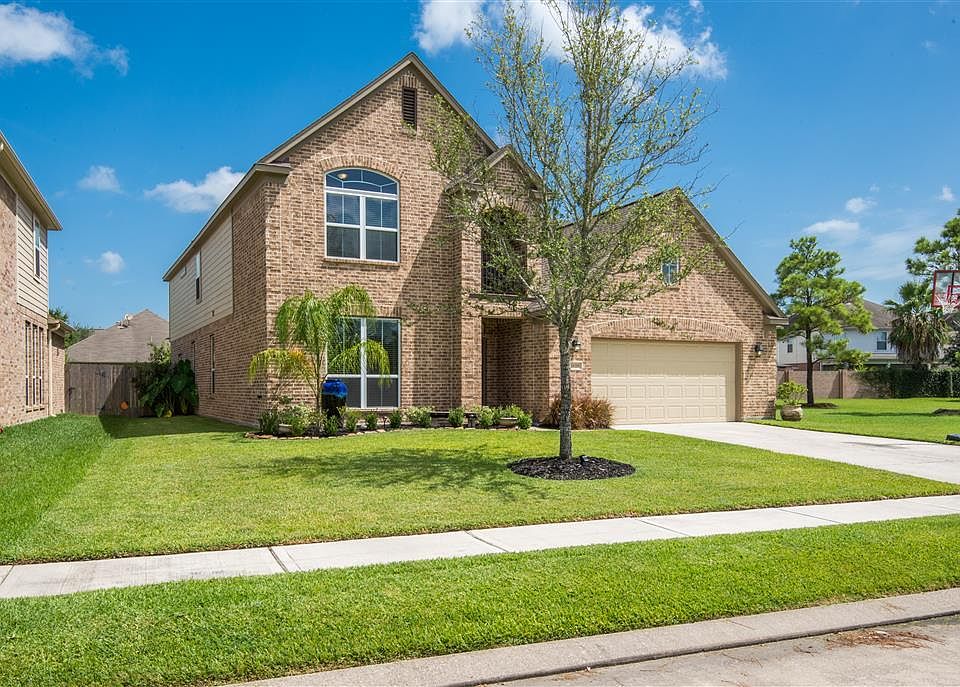 1st image of 18318 Cypress Lake Village Dr