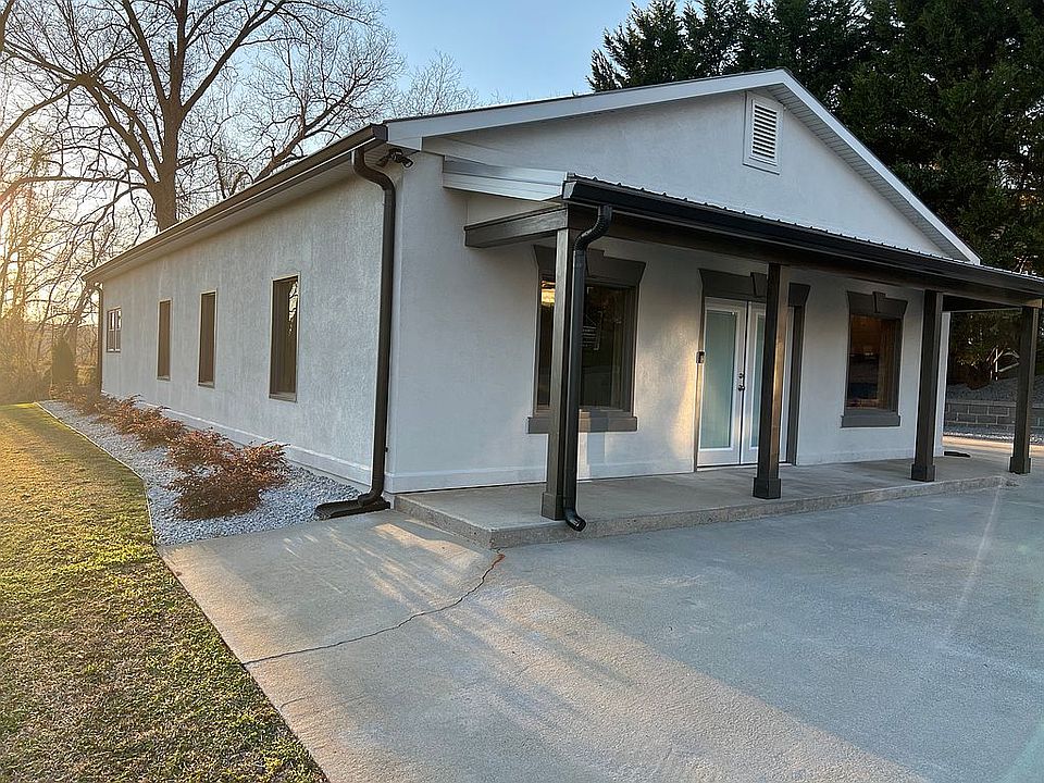 Front entry porch with cedar
