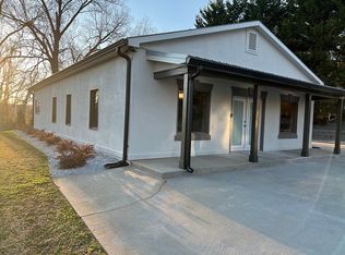 120 Parker St, Carnesville, GA 30521