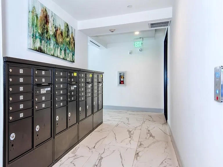 Regency Holt Apartments — Photo 9