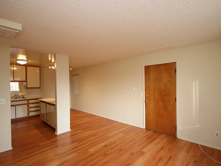 618 W California Ave #4 — Photo 8