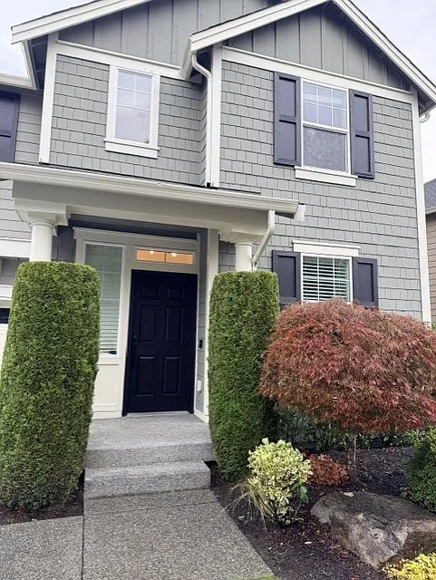 37520 SE Fury St