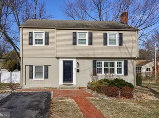 3604 Schoolhouse Ln, Harrisburg, PA 17109