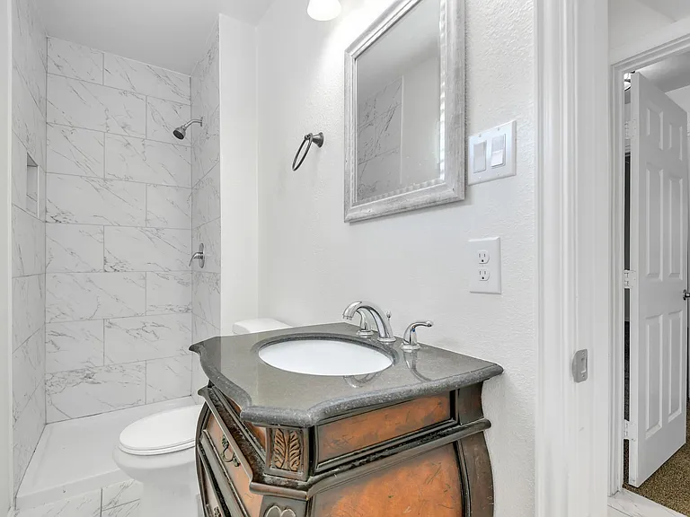 818 N Virginia St — Photo 27