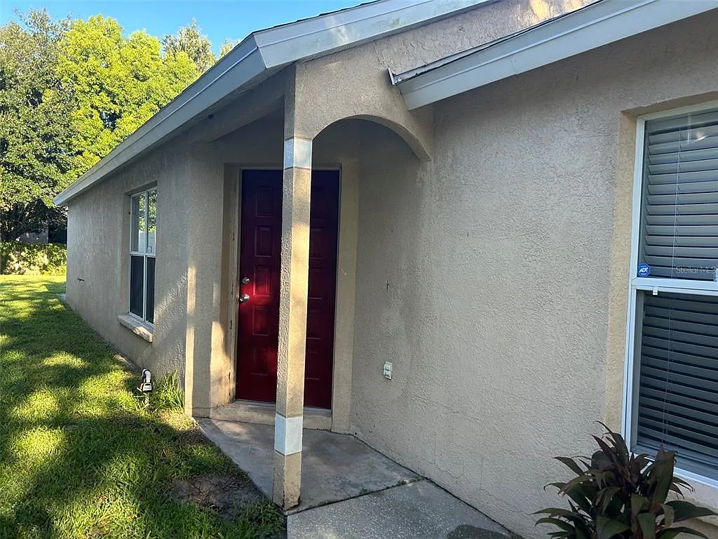 4 bed, 2.0 bath, 1358 sqft, $2,150 — Photo 2