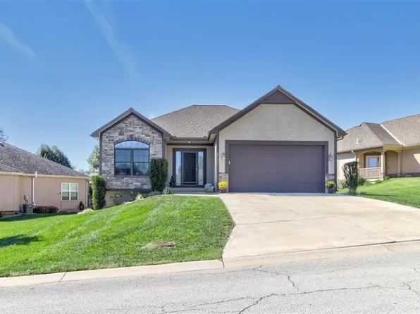 5121 SW Marguerite St, Blue Springs, MO 64015