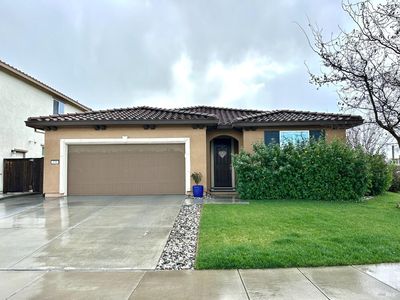 635 W Cherry St, Dixon, CA, 95620