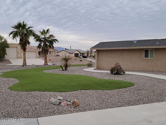 4th image of 2795 Bamboo Dr