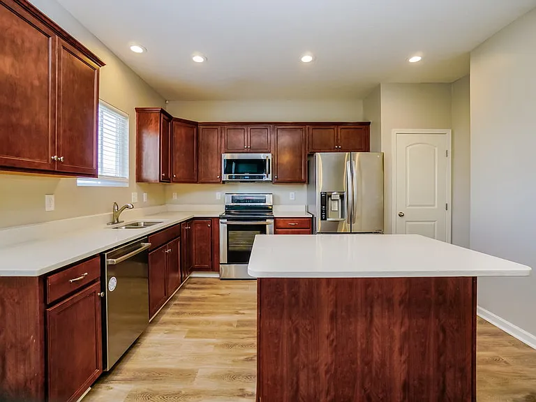 259 Glen Crossing Dr — Photo 8