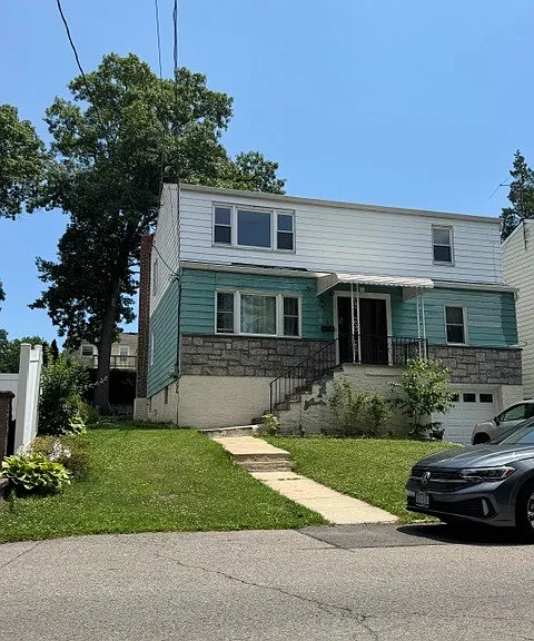 18 Tunis Ave #2 — Photo 1