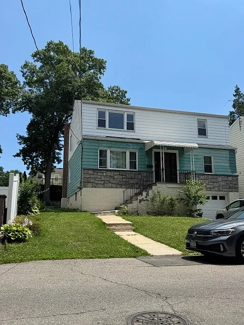 18 Tunis Ave #2