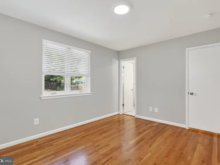 4625 Strathblane Pl — Photo 12