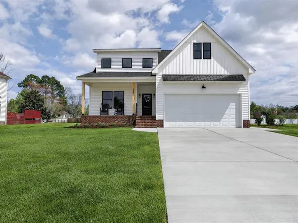 109 Queens Ln, Franklin, VA 23851