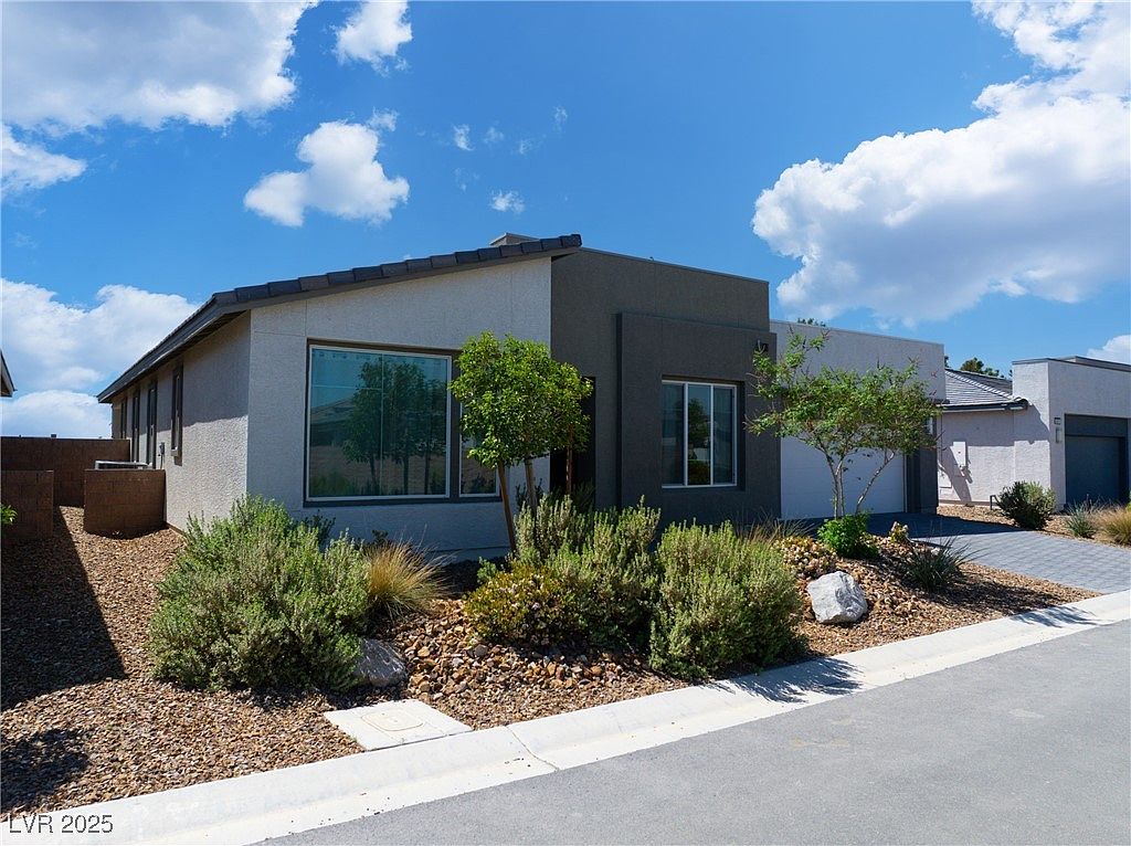 4557 E Cactus Canyon Dr