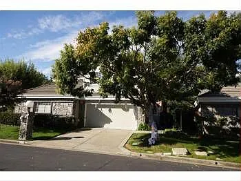 1415 Greystone Ln photo 1
