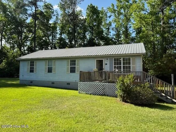 342 Pike Creek Road, Burgaw, NC 28425