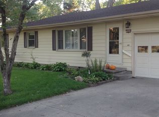 619 Benton Dr, Mount Zion, IL