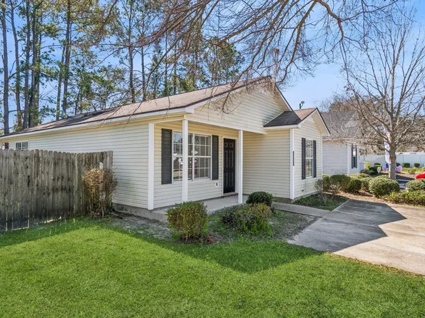 West Towne Cottages
