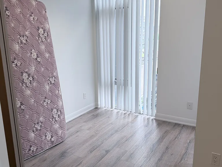 435 Richmond St W #814 — Photo 2