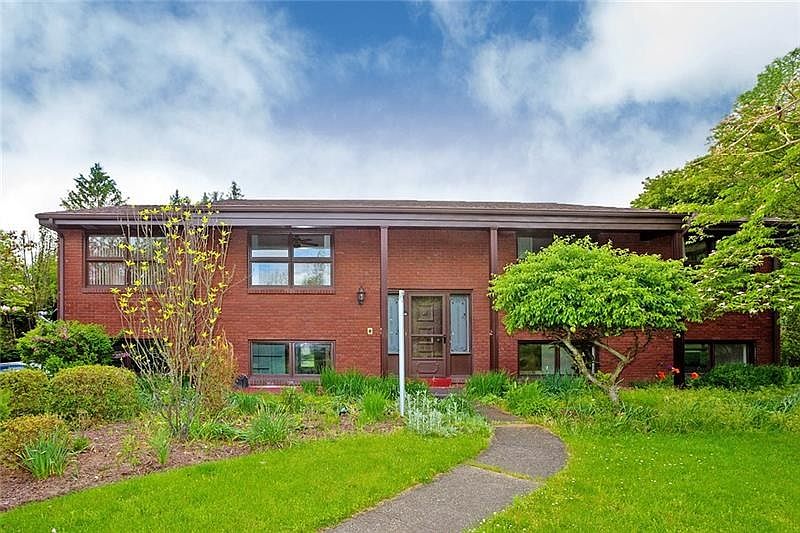 1st image of 4996 Northlawn Cir