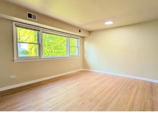 6505 S Eberhart Ave, Chicago, IL 60637
