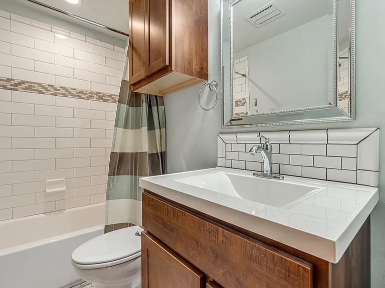4701 N Peniel Ave — Photo 27