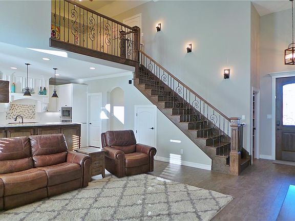5th image of 2620 Warkworth Ln