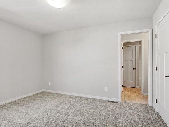 4th image of 7105 NW Forest Lakes Dr