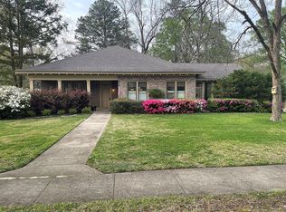 16797 E Main St, Louisville, MS 39339