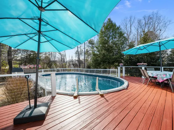 609 W Holding Ave, Wake Forest, NC 27587