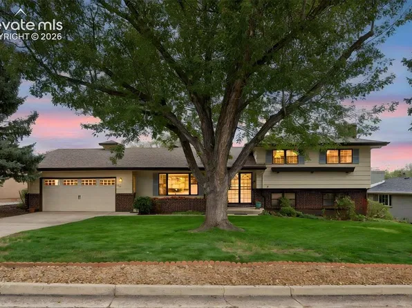26 Newport Cir, Colorado Springs, CO 80906