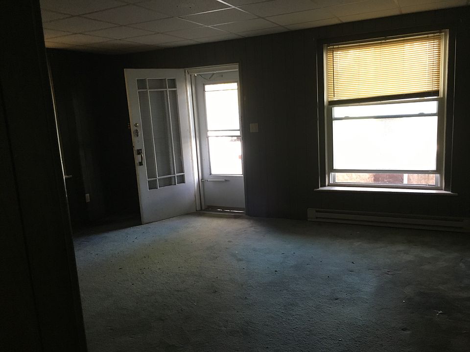 2nd image of 11 Columbus St