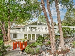 122 Old Mill Cove Rd, Irvington, VA 22480