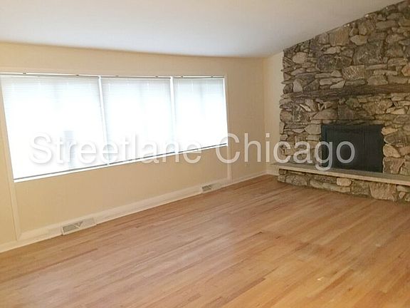 2nd image of 1387 Superior Ave