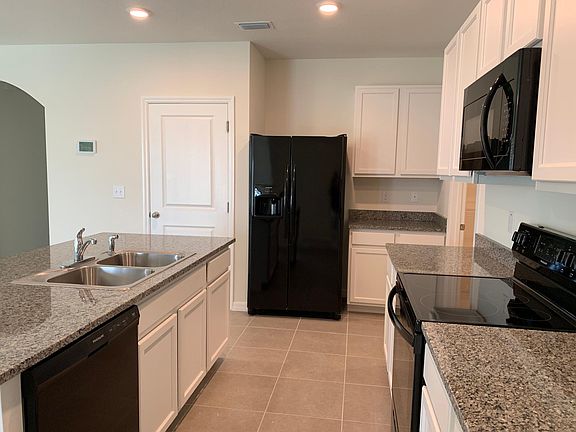 4th image of 4212 Crayford Ct