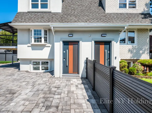 4469 Surf Avenue image 2 of 35