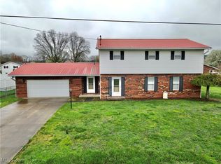 30 Harris St, Newport, OH 45768