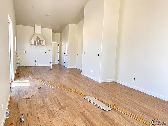 3rd image of 10606 E 46th Pl